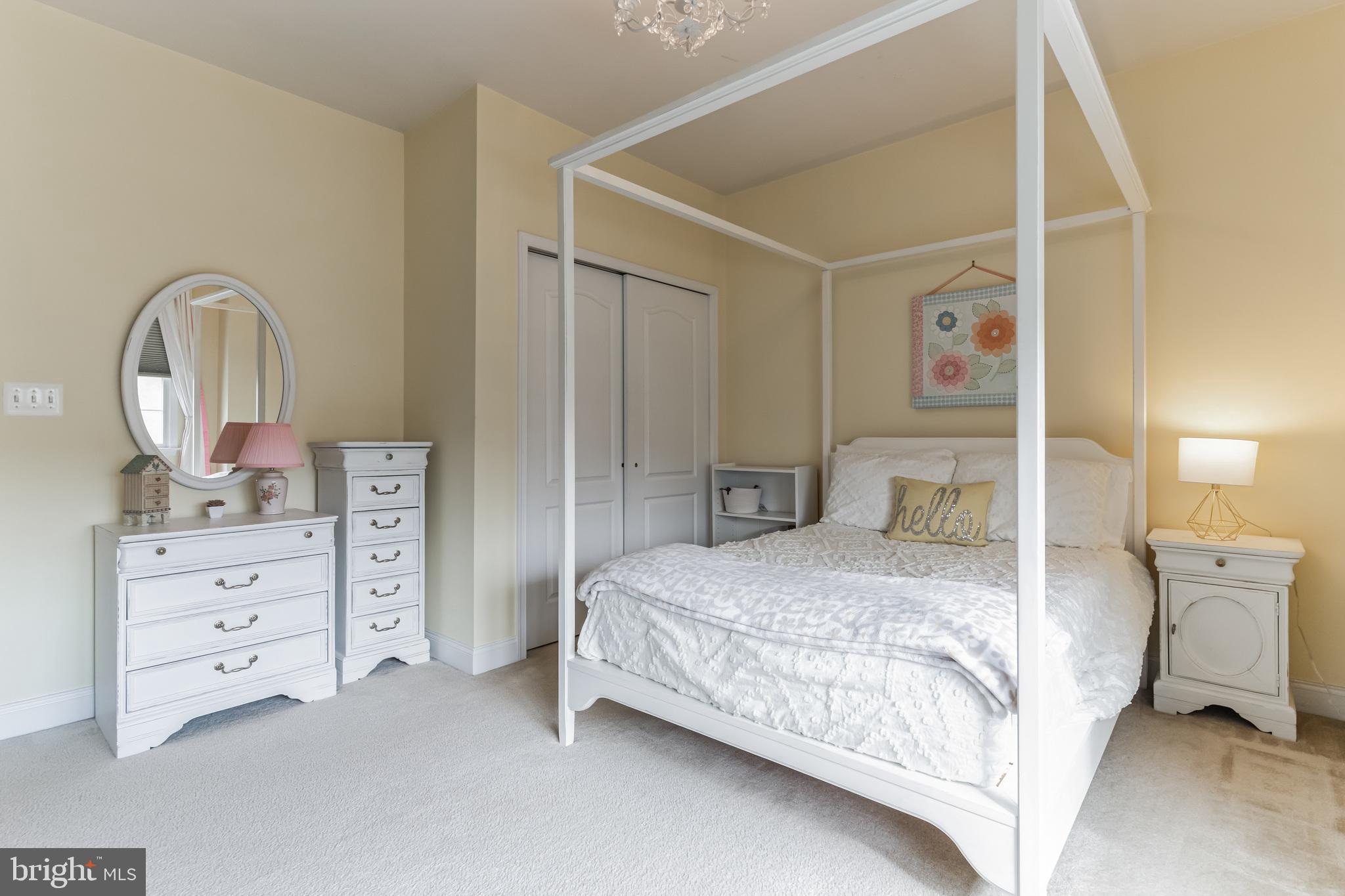 5793 WATERLOO BRIDGE CIRCLE