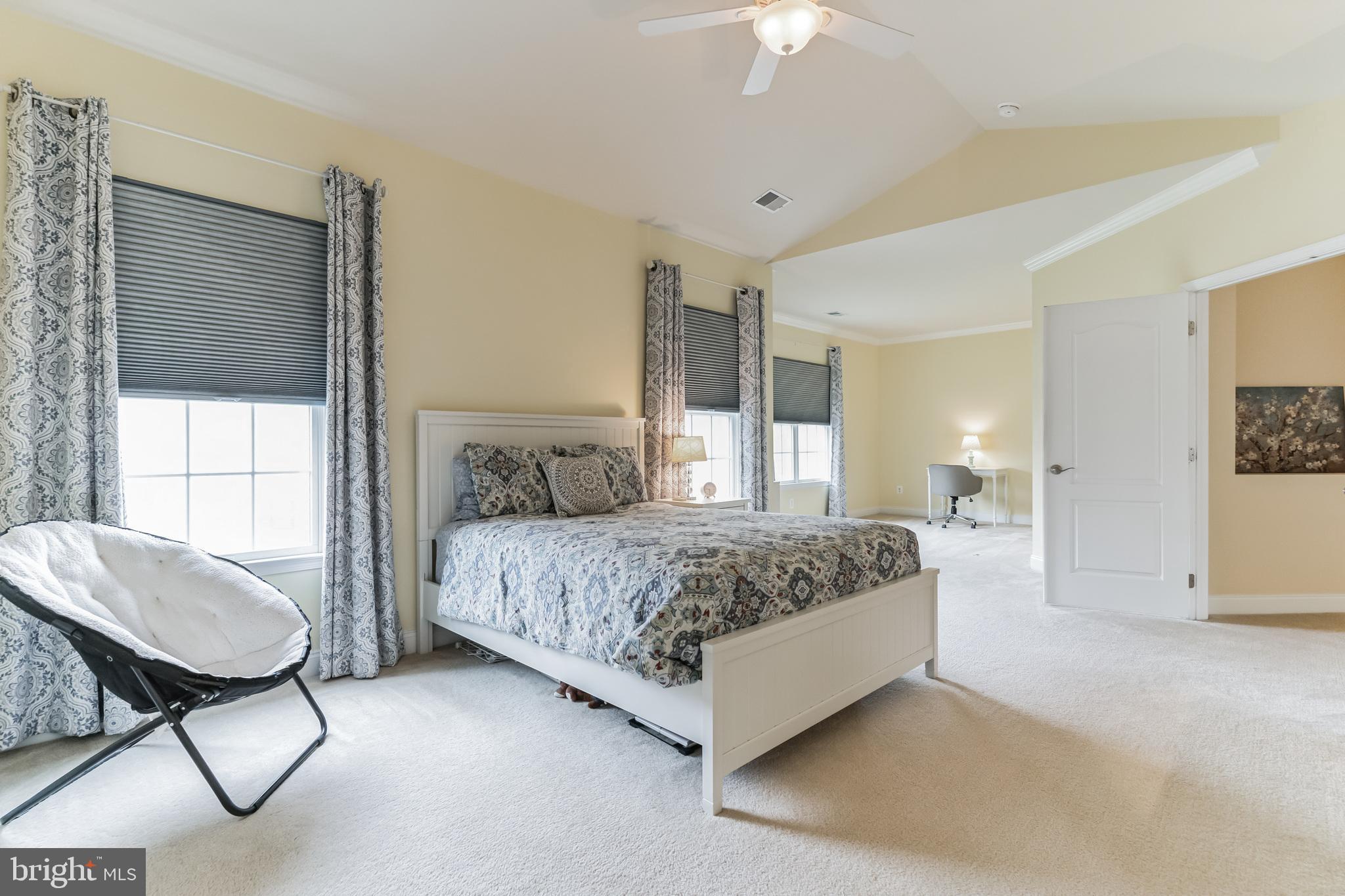 5793 WATERLOO BRIDGE CIRCLE