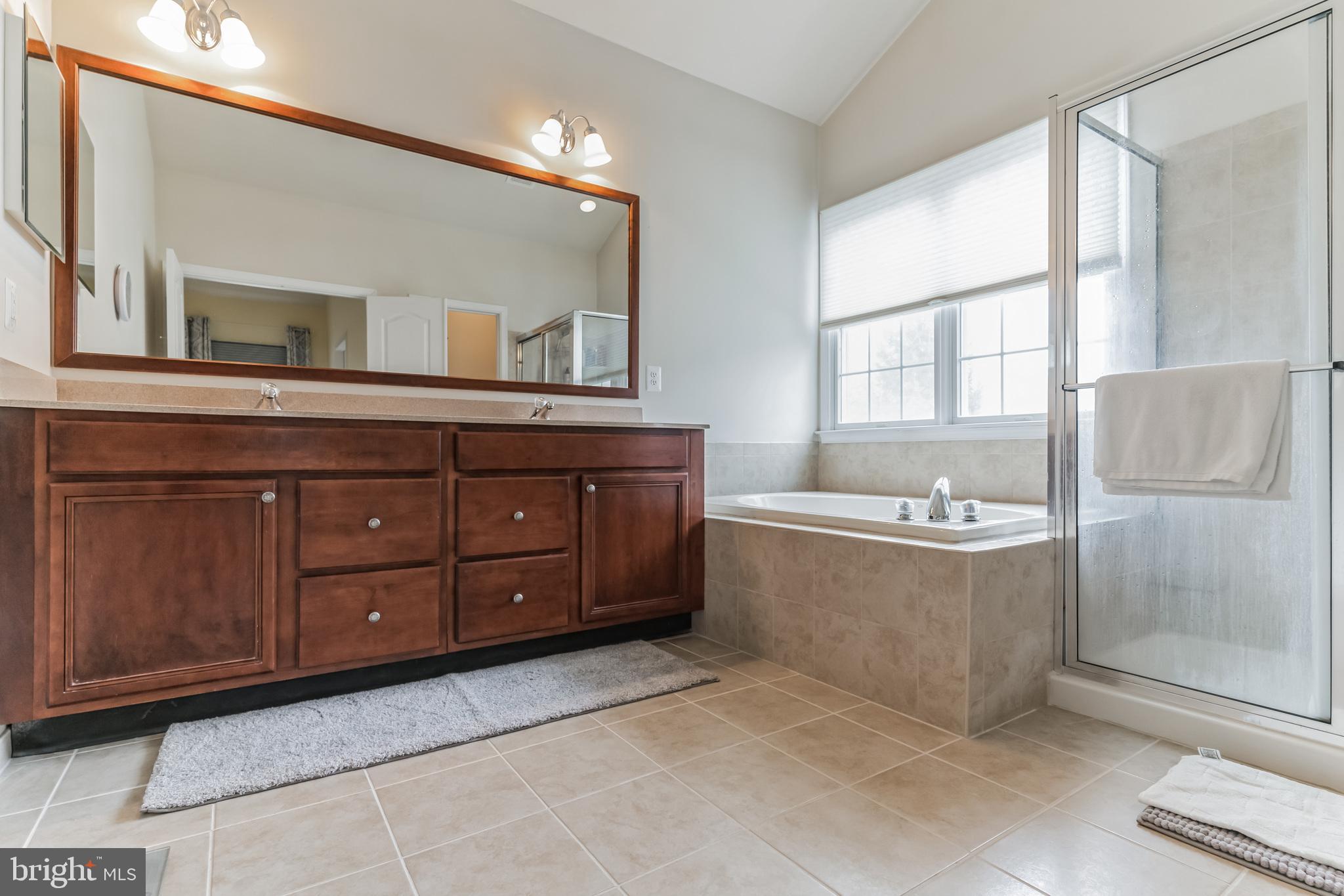 5793 WATERLOO BRIDGE CIRCLE