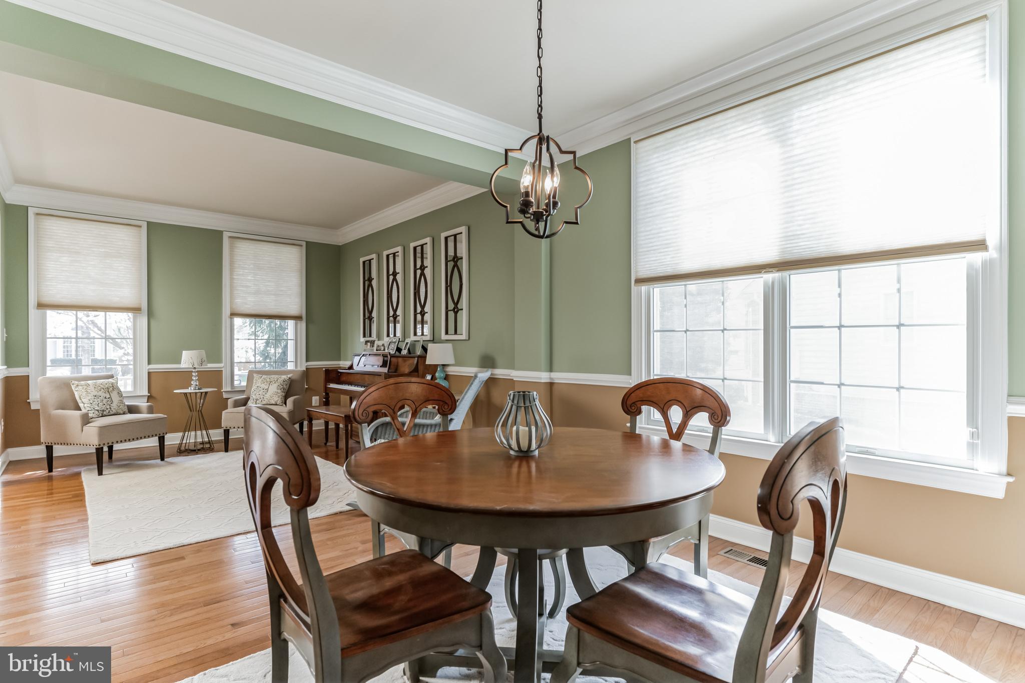 5793 WATERLOO BRIDGE CIRCLE