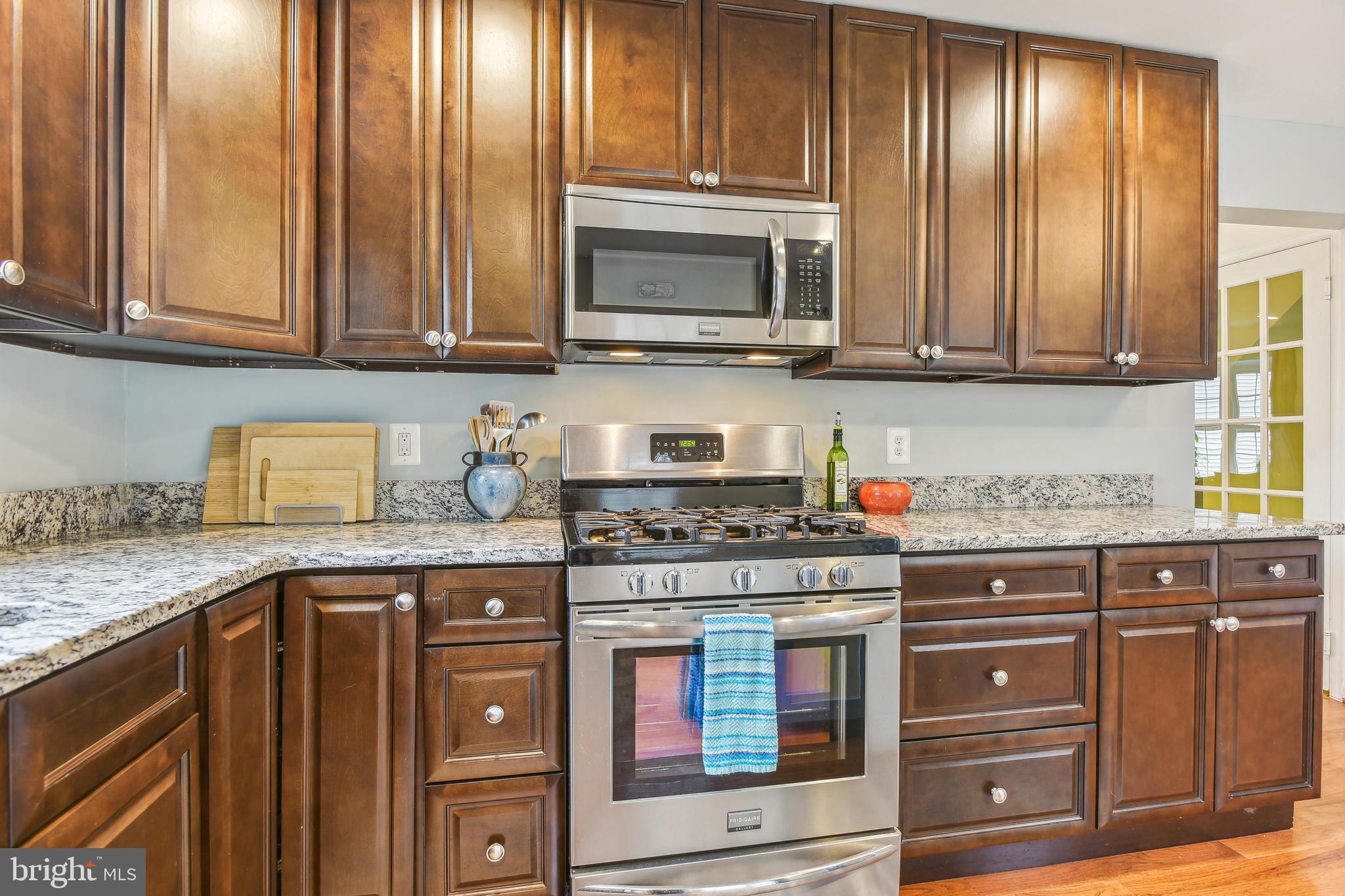7447 Courtland Cir