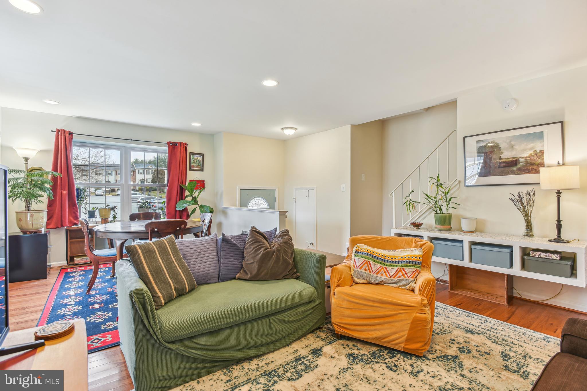7447 Courtland Cir