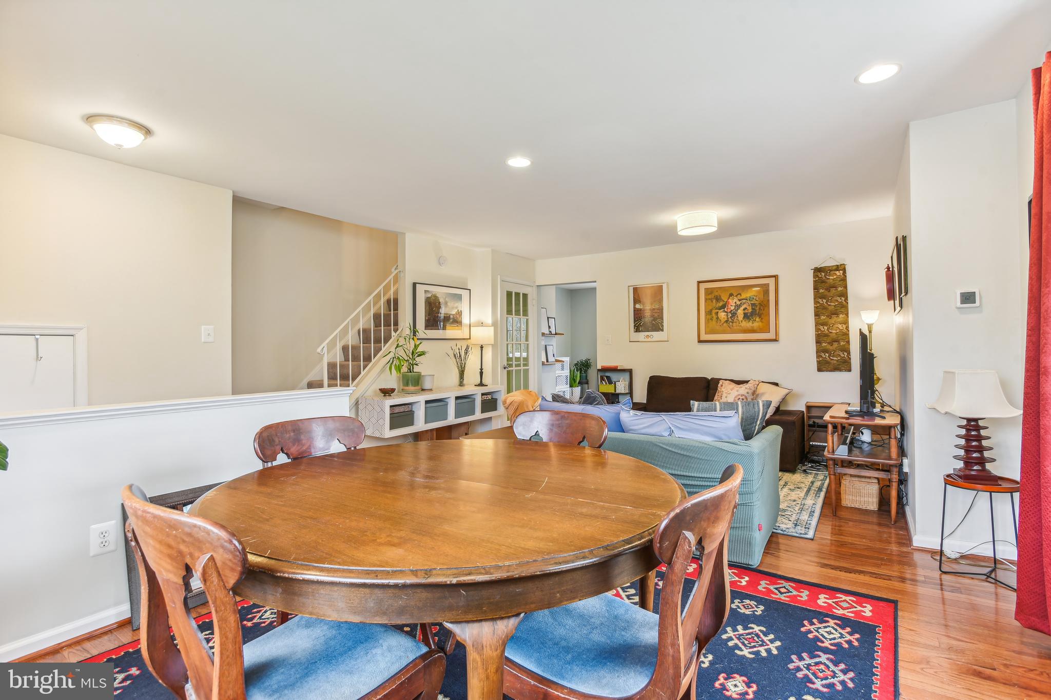 7447 Courtland Cir