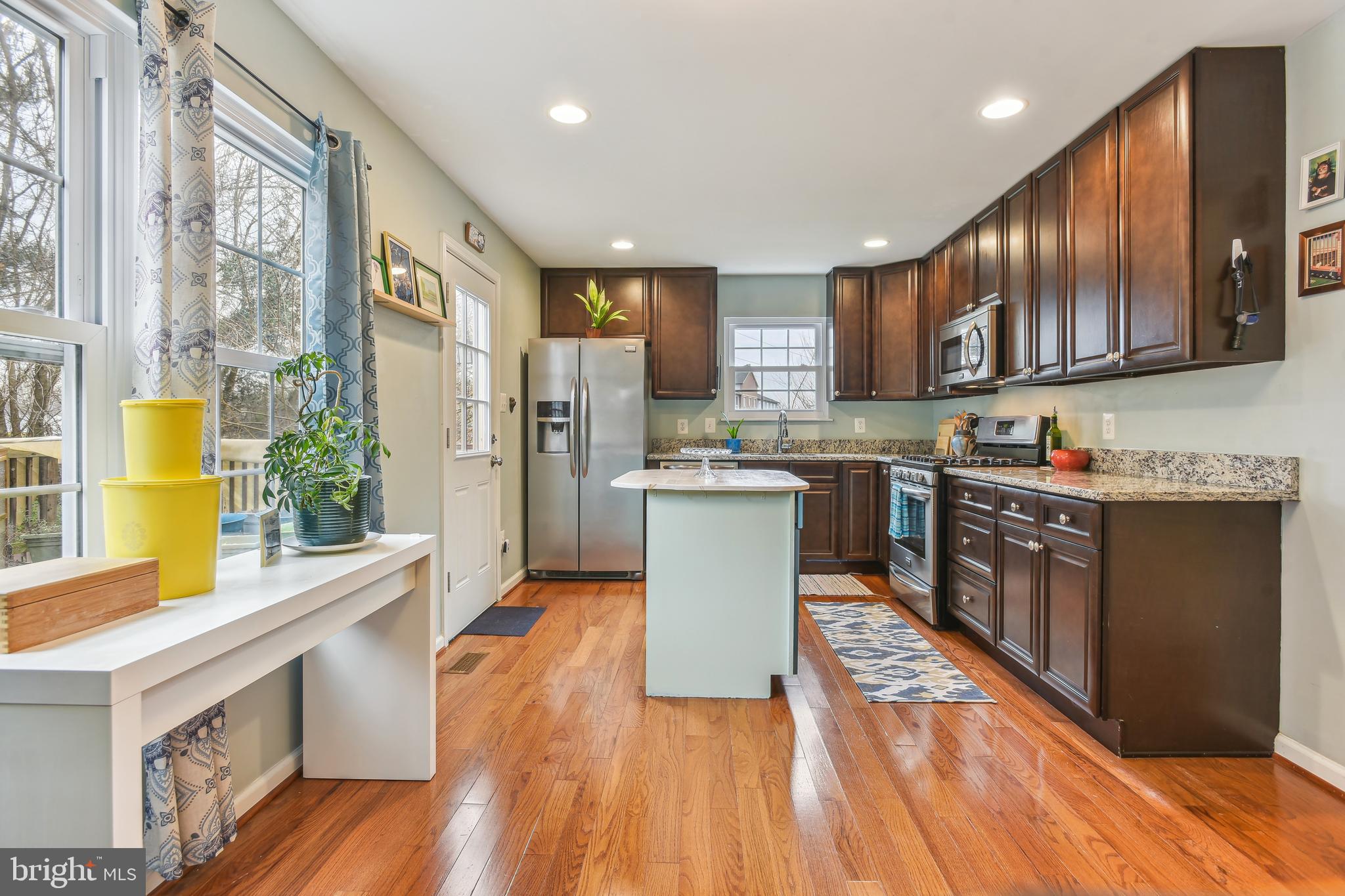 7447 Courtland Cir