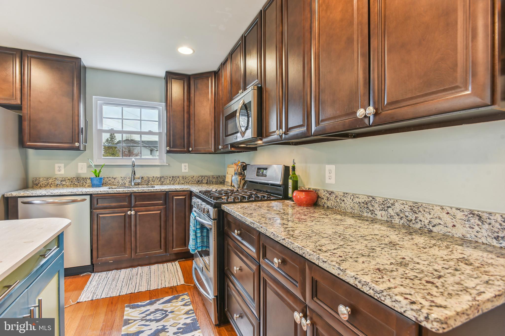 7447 Courtland Cir