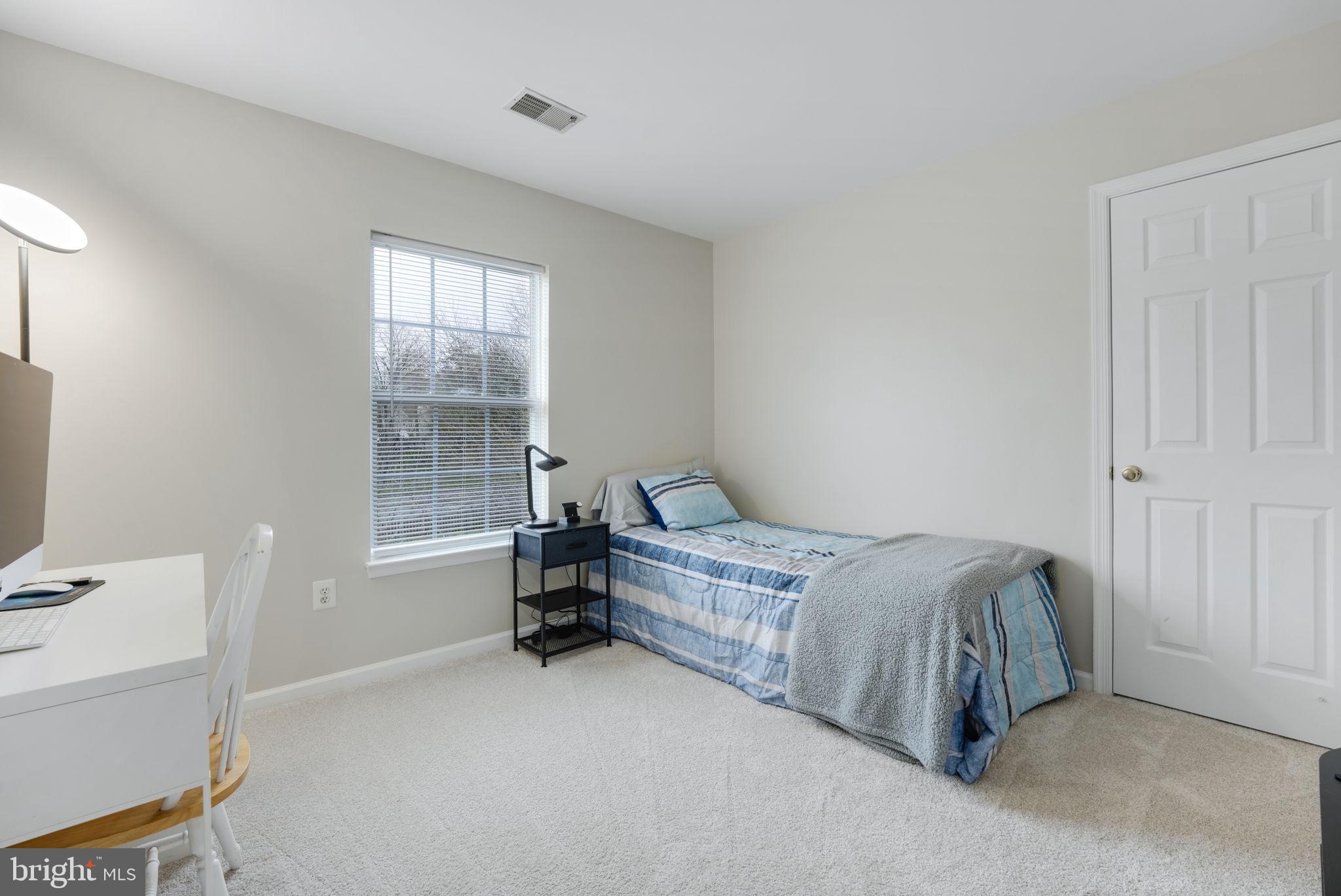 15572 Trisail Ct