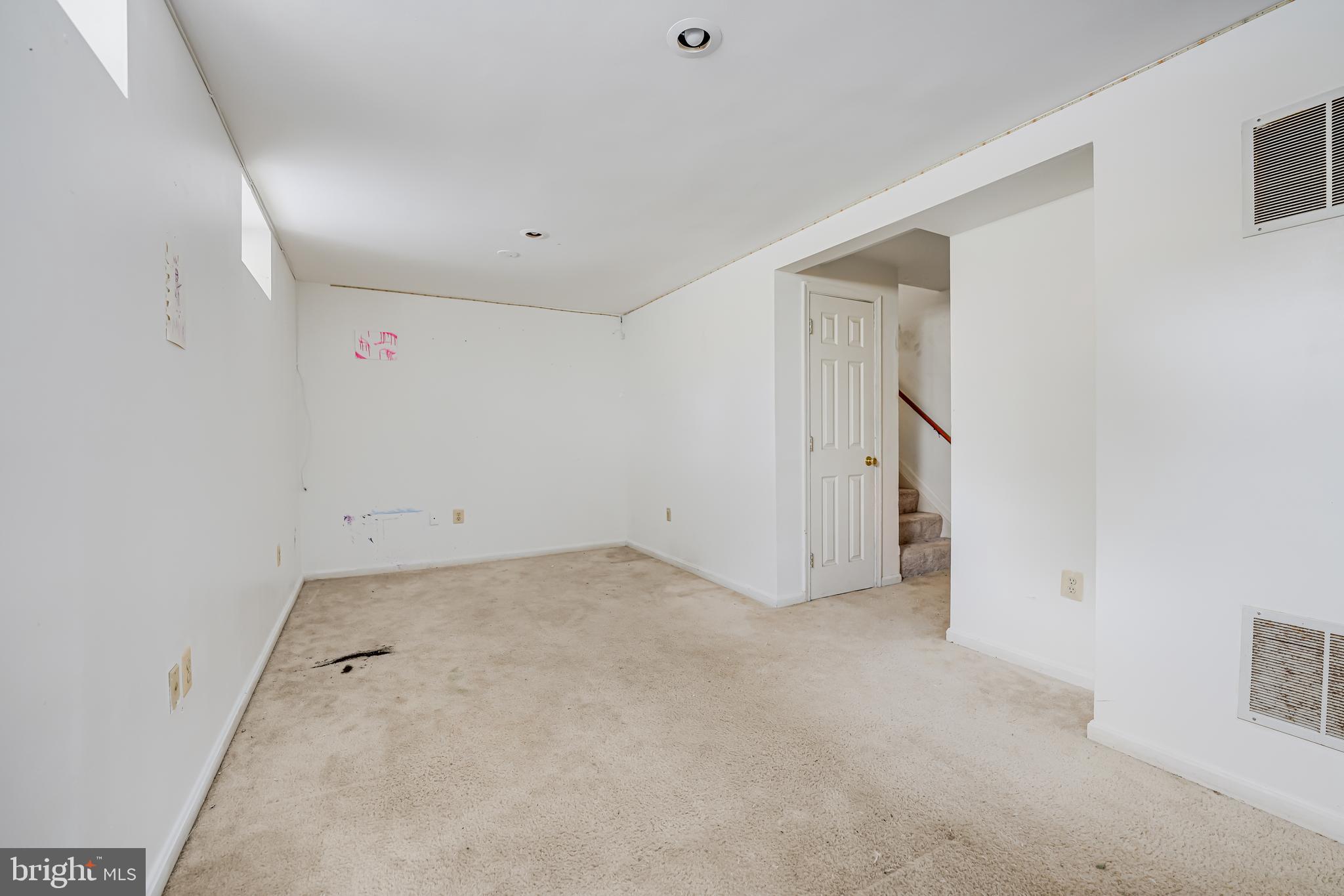 3344 Esquarre Ct