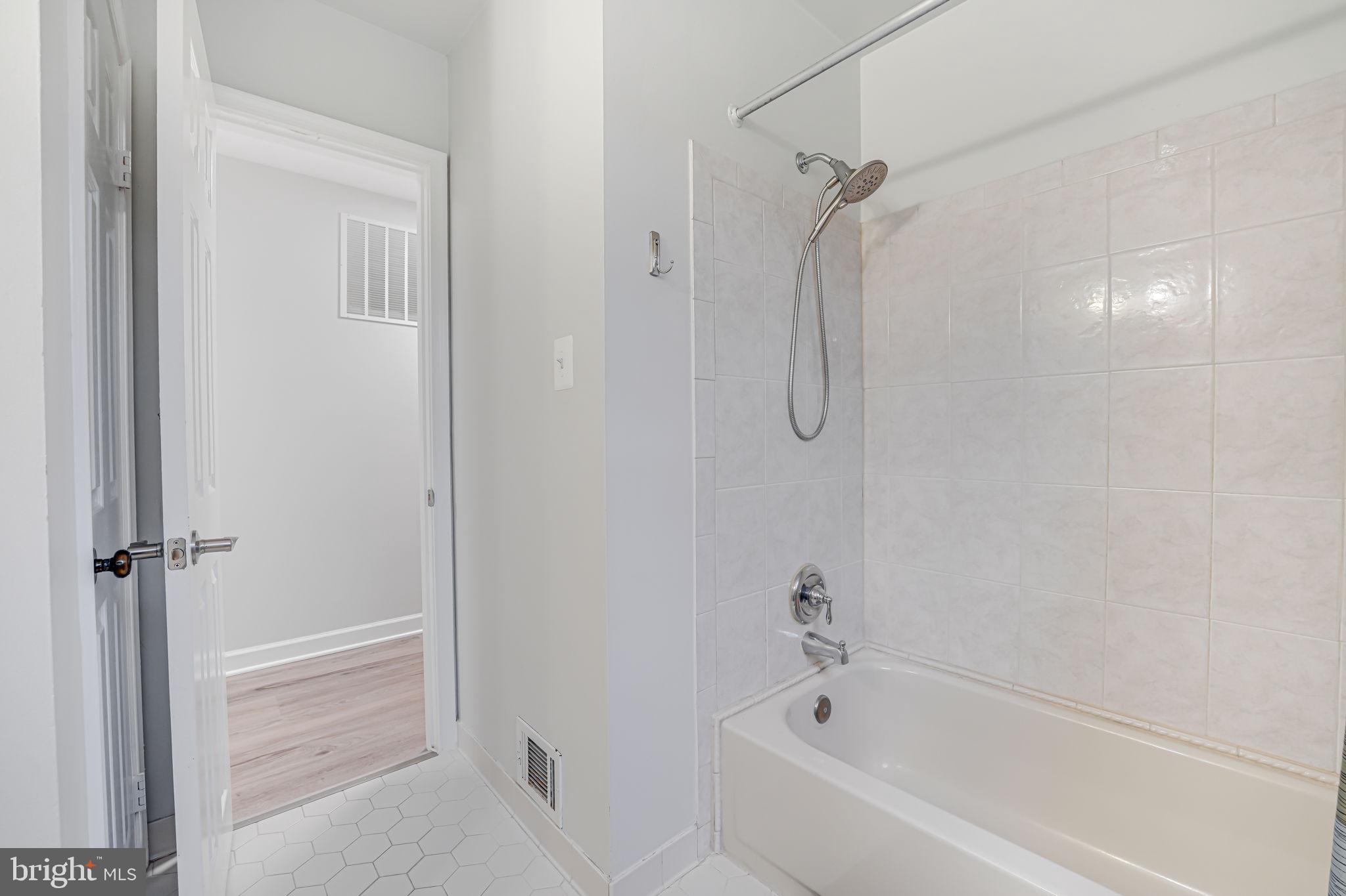 13422 Christopher Pl