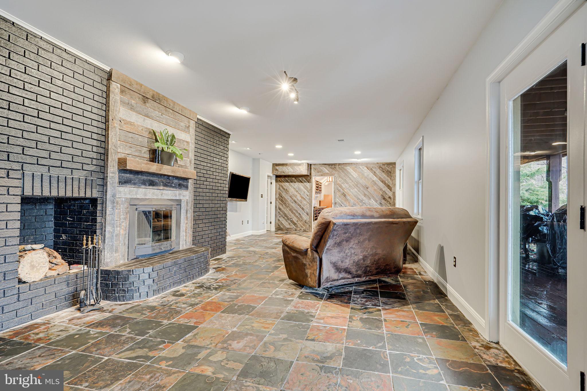 10185 Ethel Ct