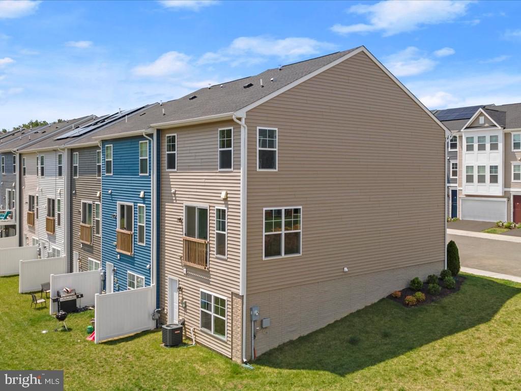 18221 Summit Pointe Dr