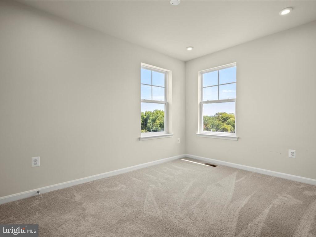 18221 Summit Pointe Dr