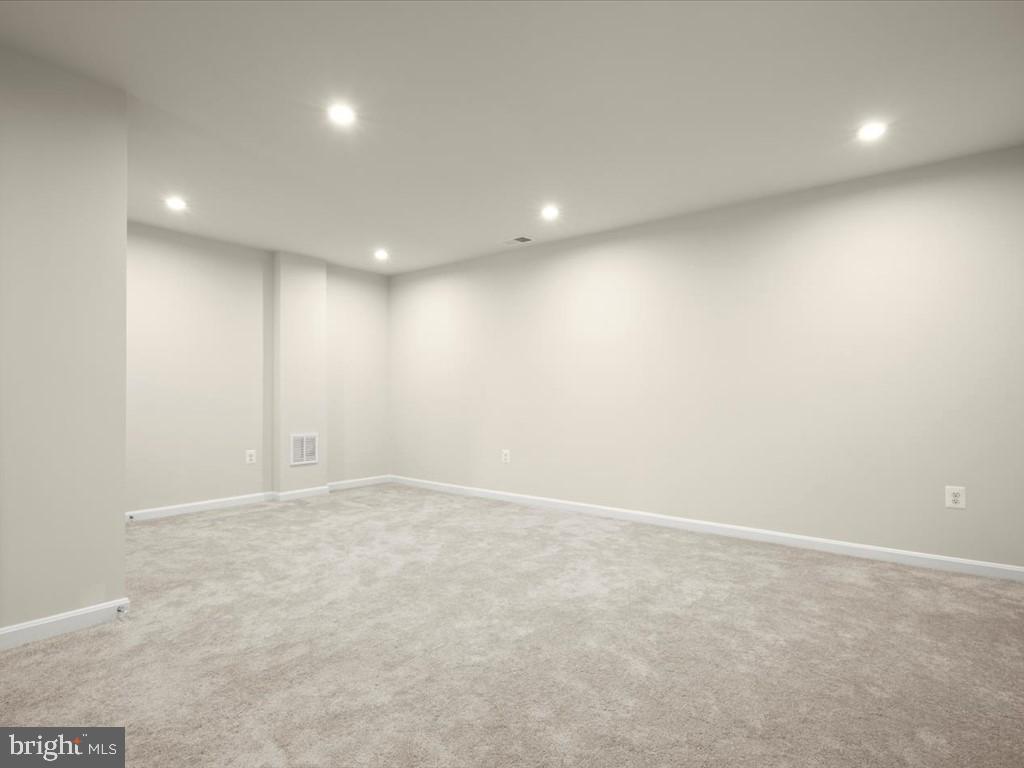 18221 Summit Pointe Dr