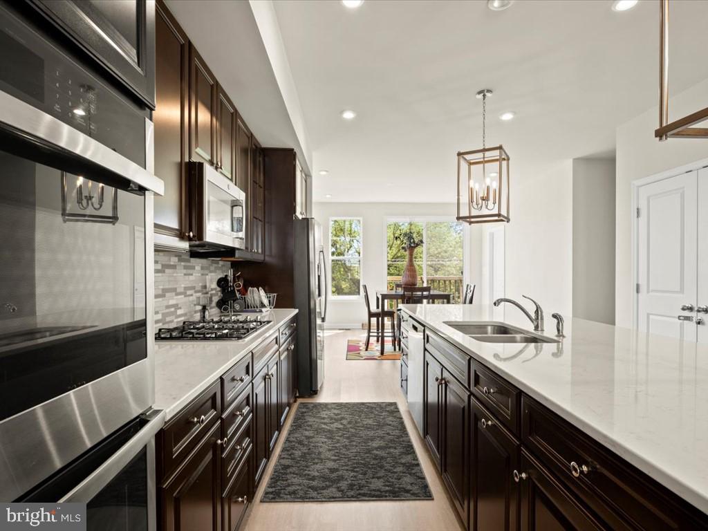 18221 Summit Pointe Dr