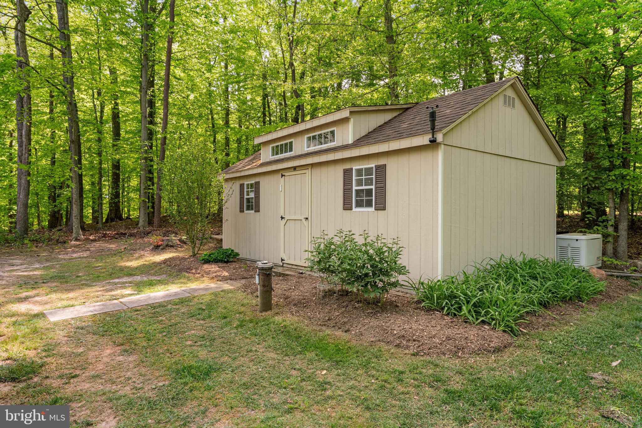 14661 Kogan Dr