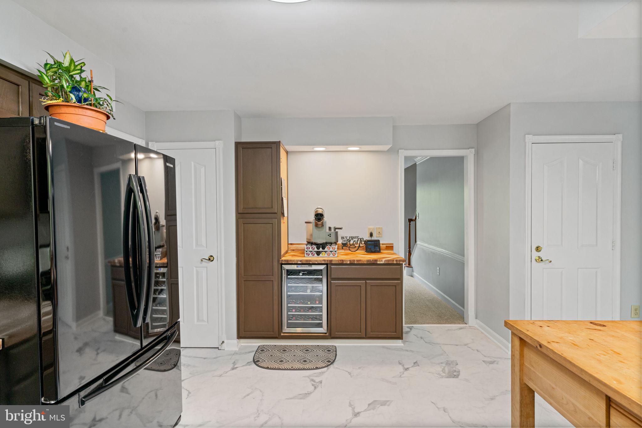 14661 Kogan Dr