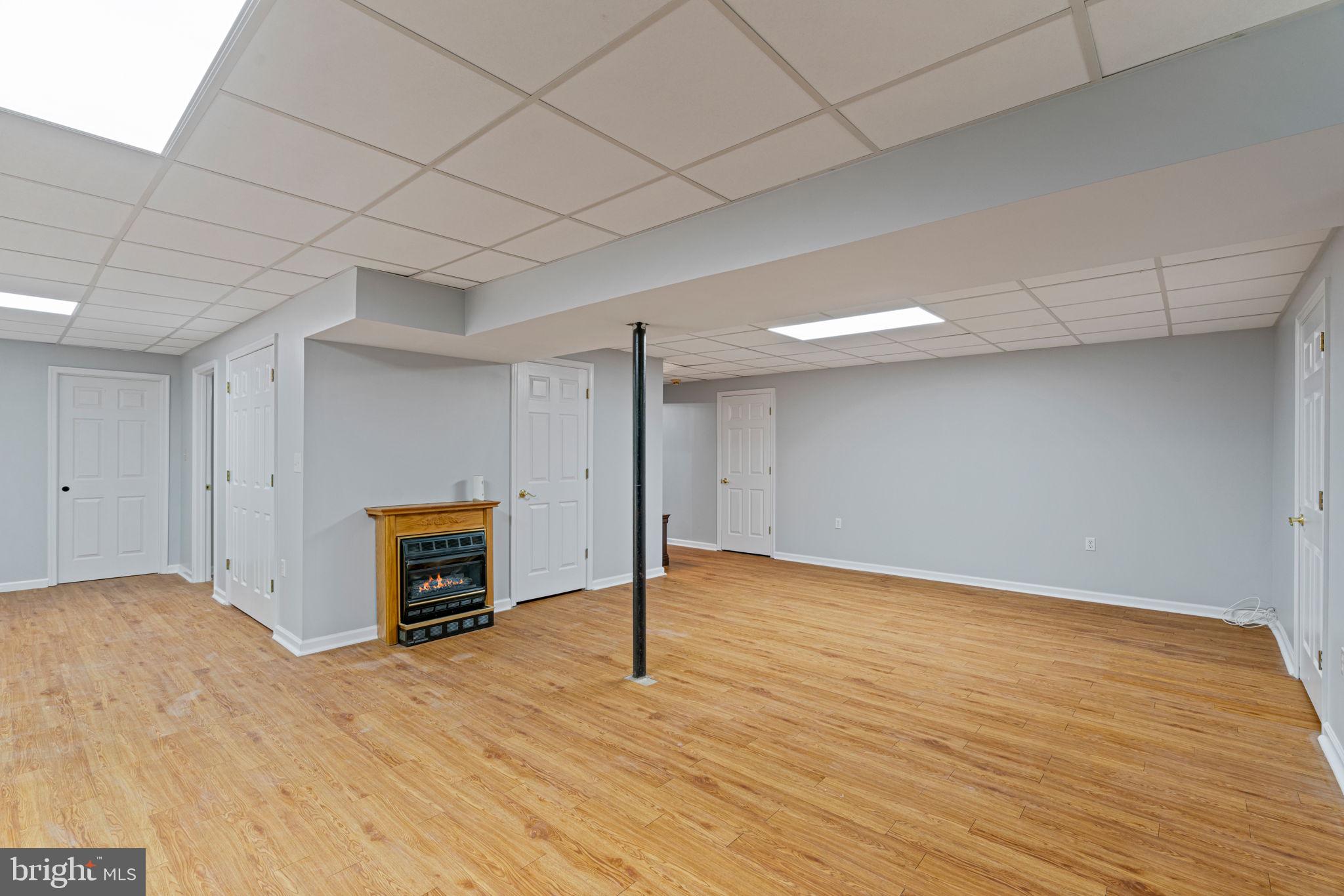 14661 Kogan Dr