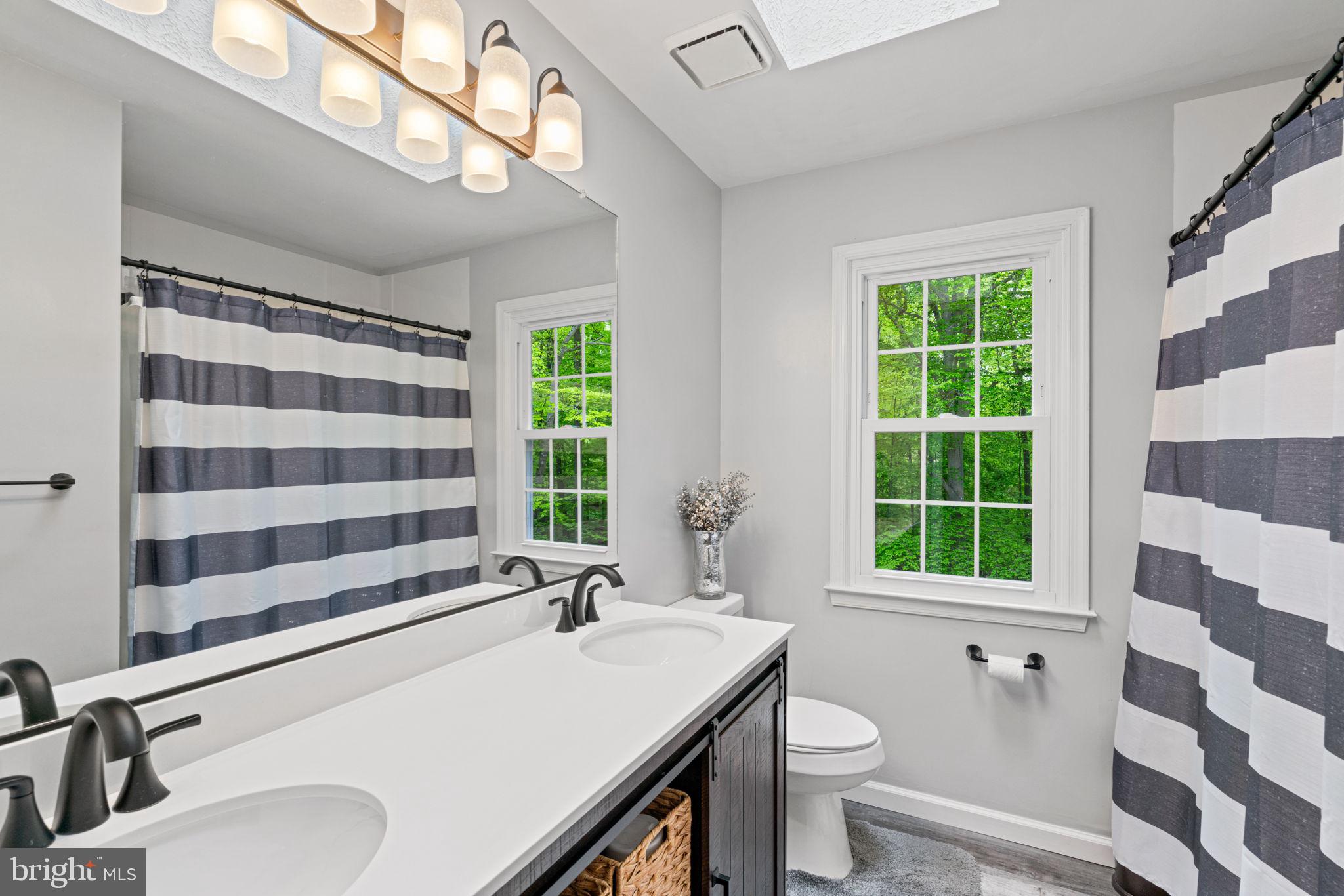 14661 Kogan Dr