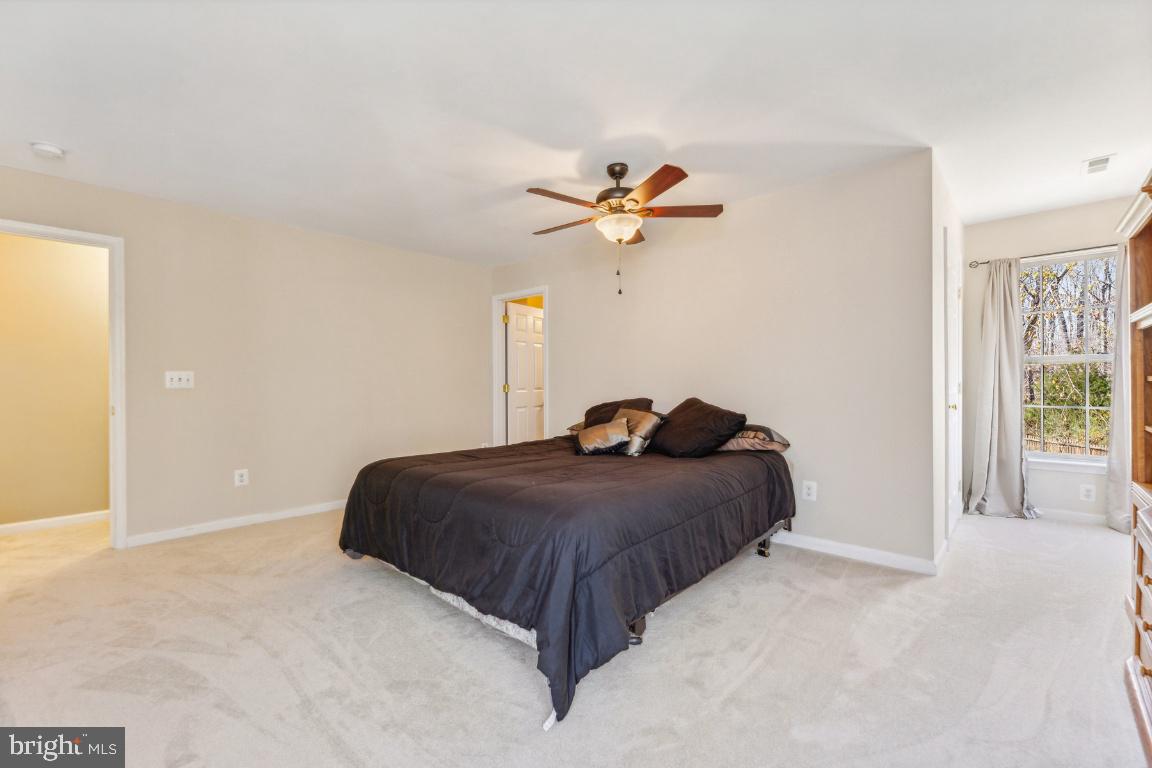 15400 Milton Hall Pl