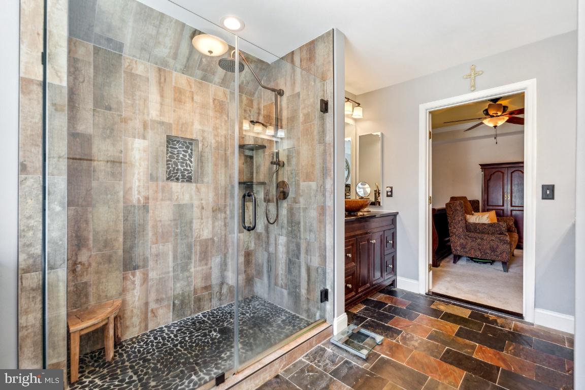 15400 Milton Hall Pl