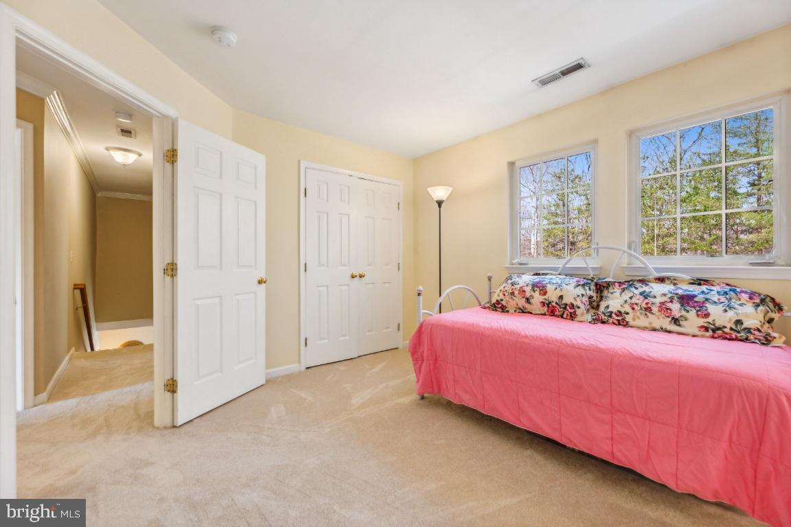 15400 Milton Hall Pl