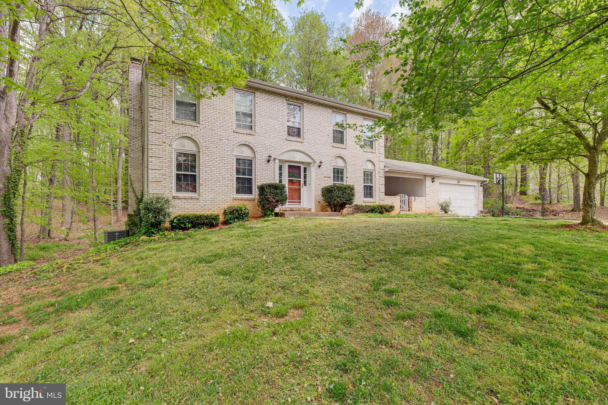 5364 Wade Ln
