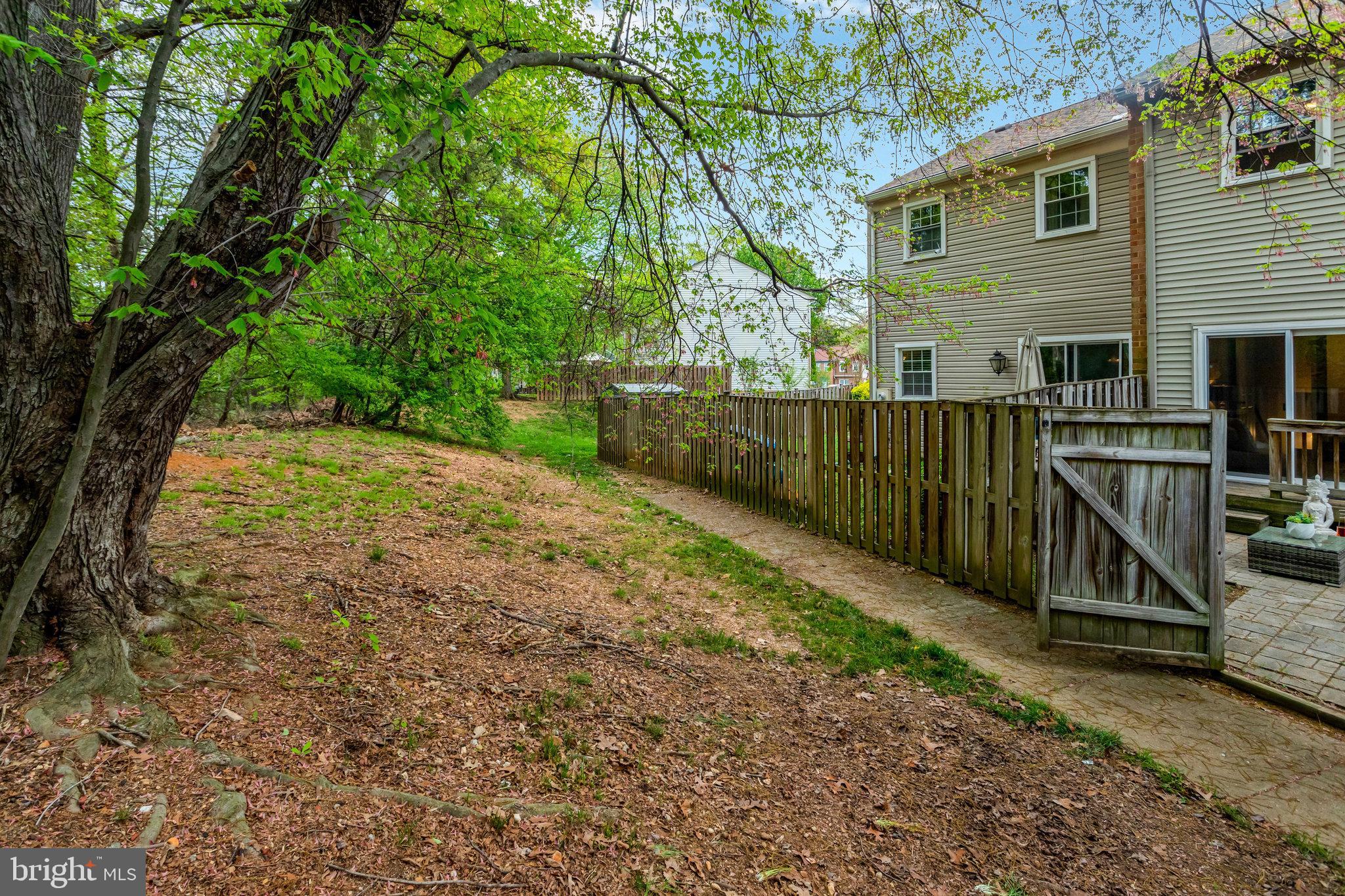 1942 Mariner Ln