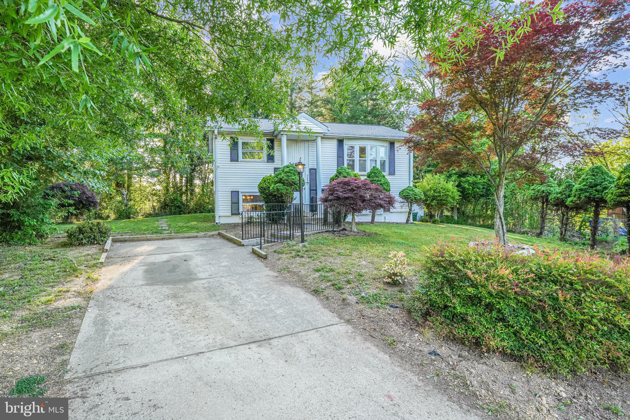 3200 Bayfield Dr