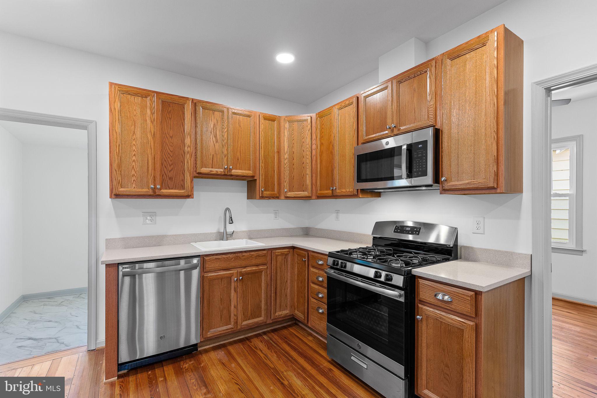 213 5th Ave