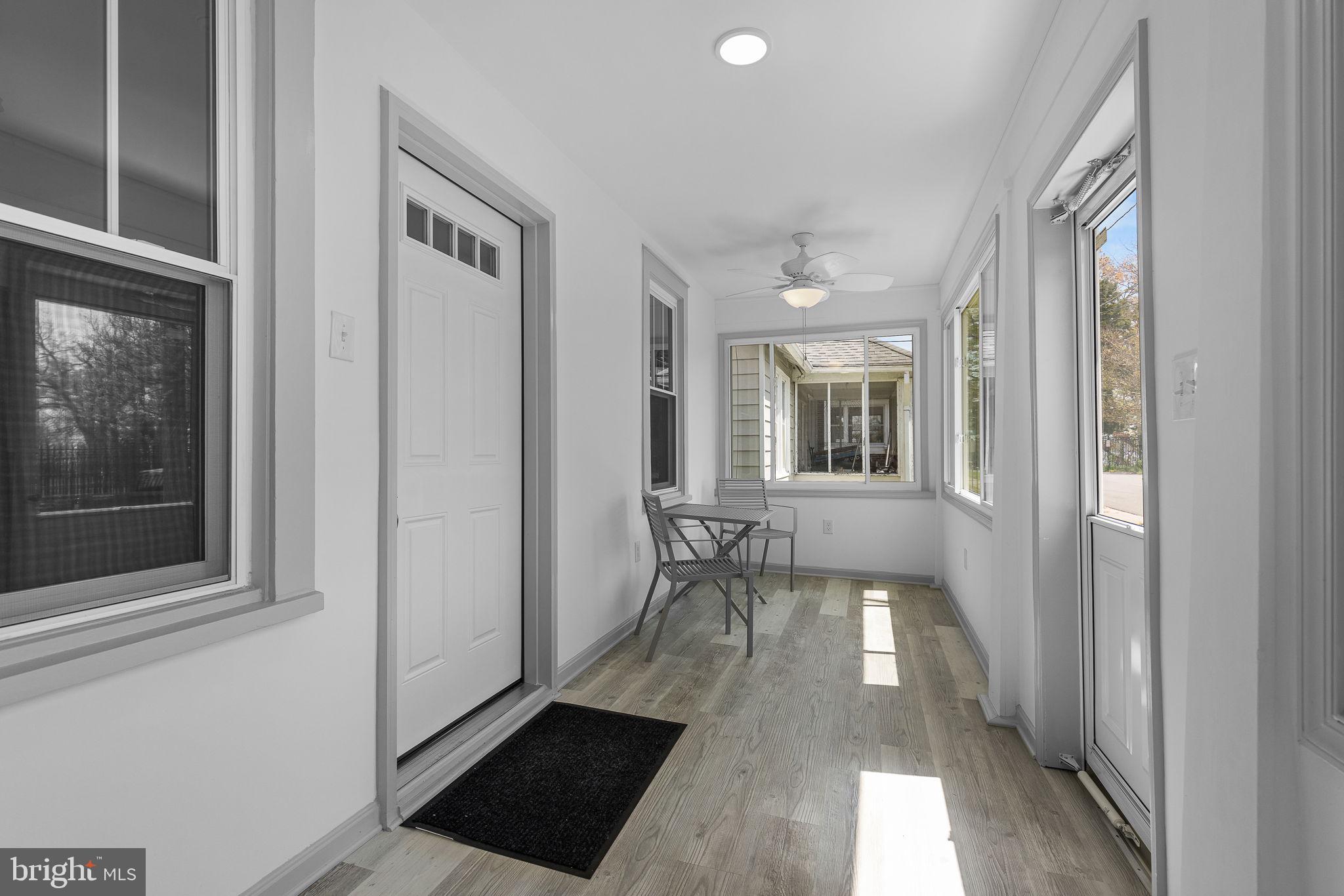 213 5th Ave