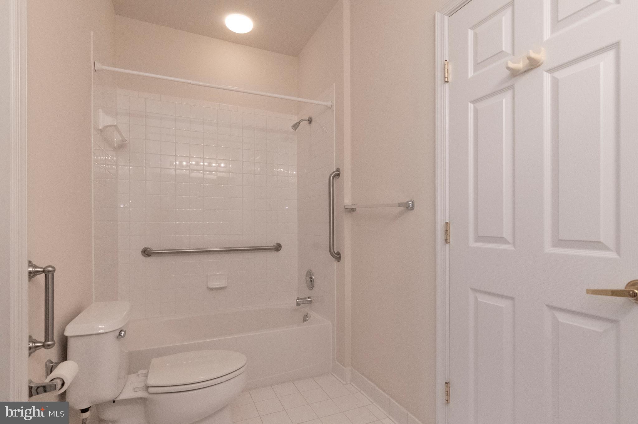 13890 Chelmsford Dr #108