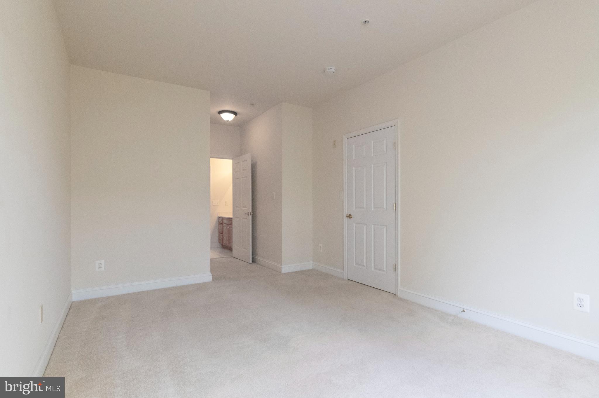 13890 Chelmsford Dr #108