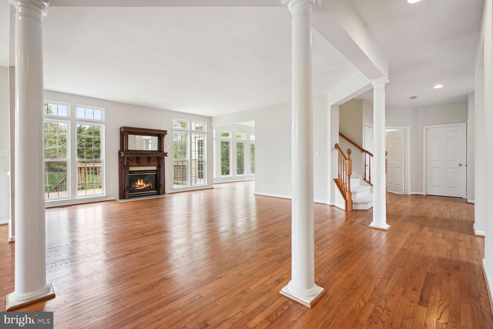 10236 Inchberry Ct