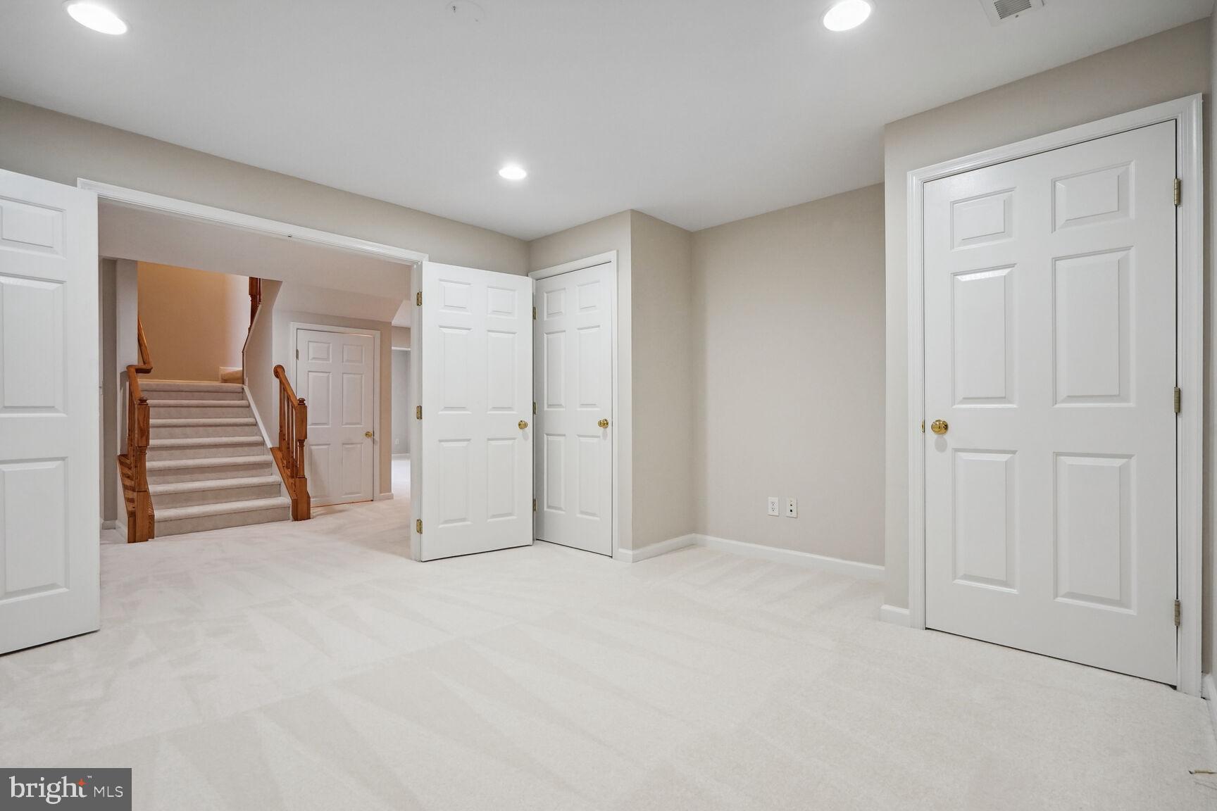 10236 Inchberry Ct