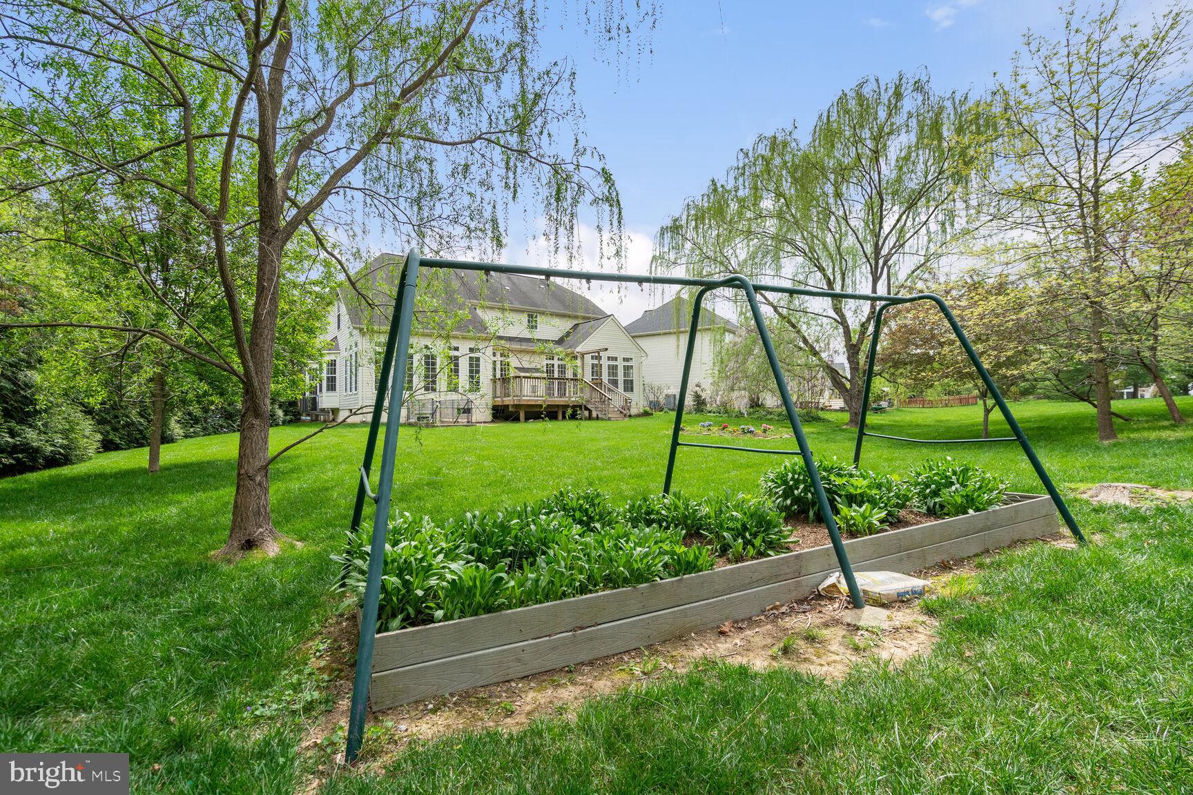 10236 Inchberry Ct