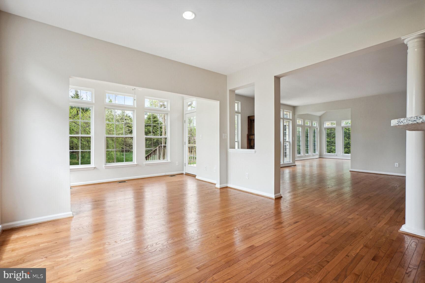 10236 Inchberry Ct