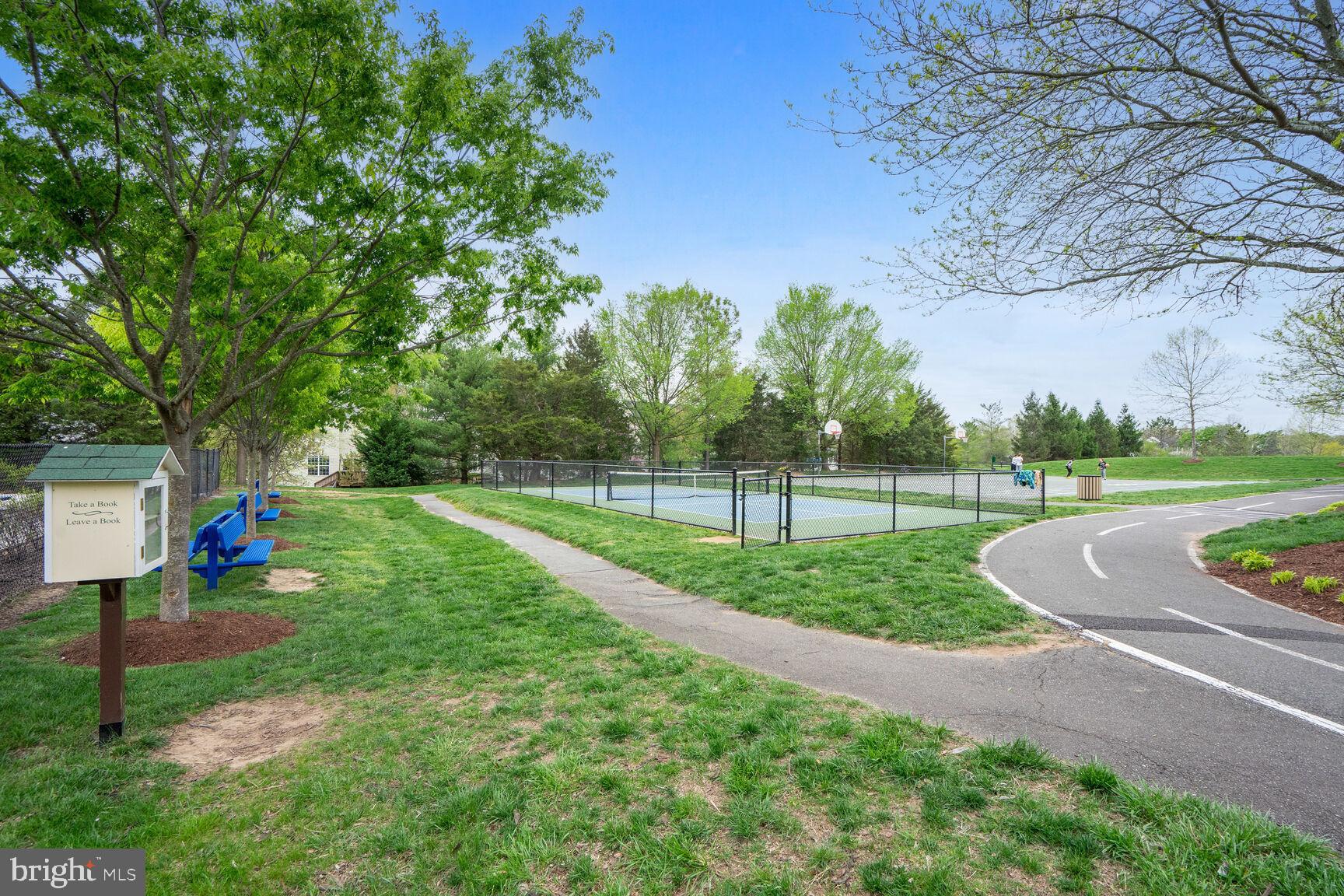 10236 Inchberry Ct