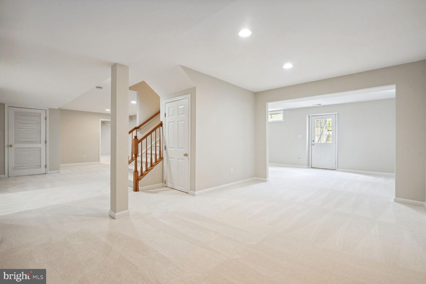 10236 Inchberry Ct