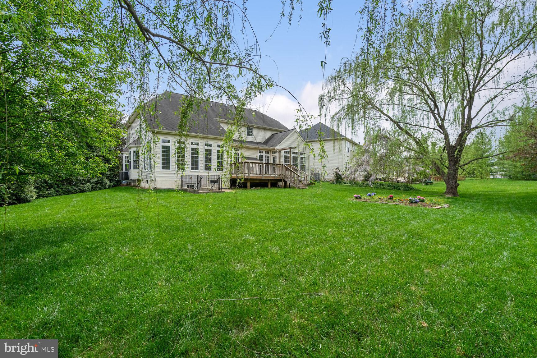 10236 Inchberry Ct