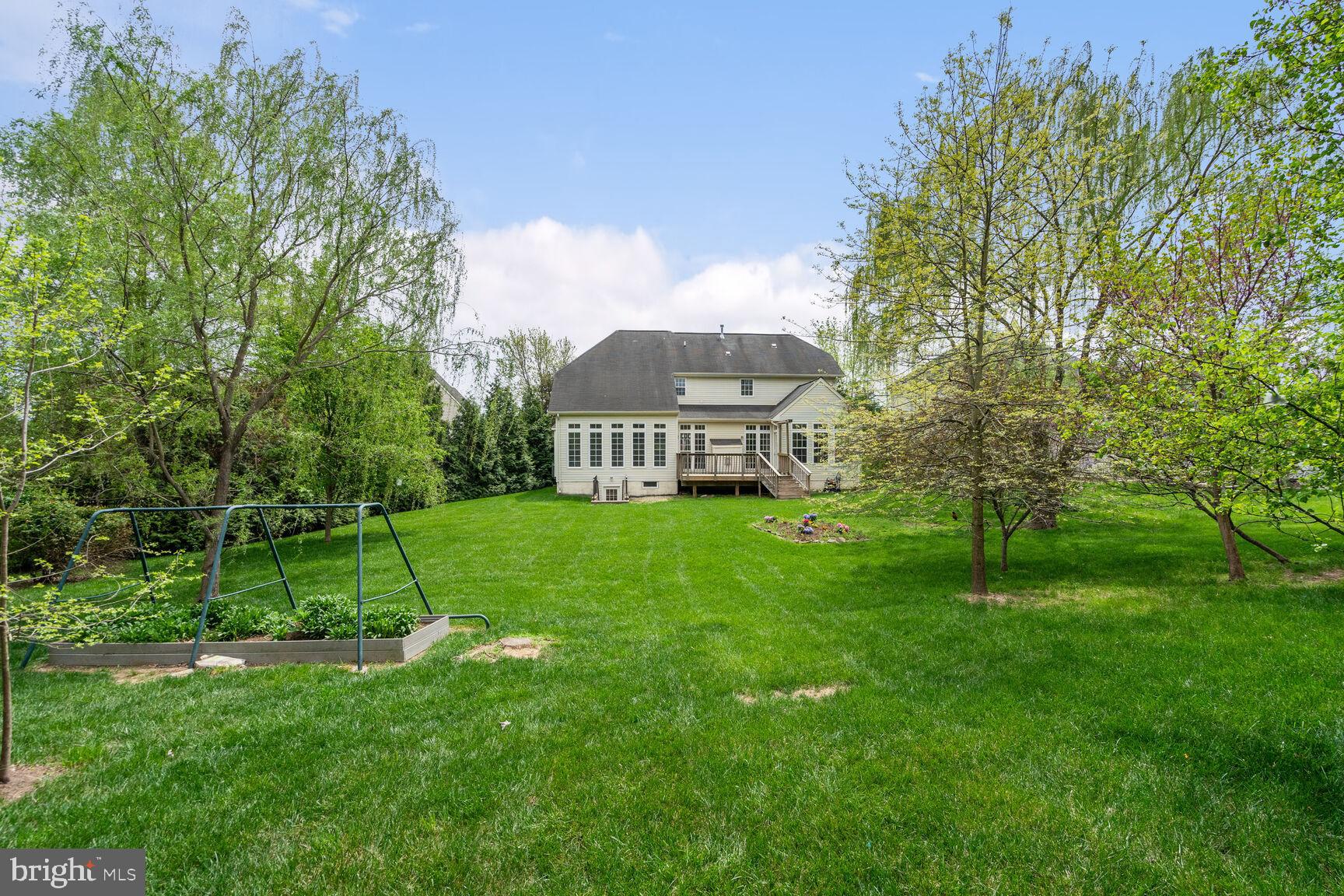 10236 Inchberry Ct