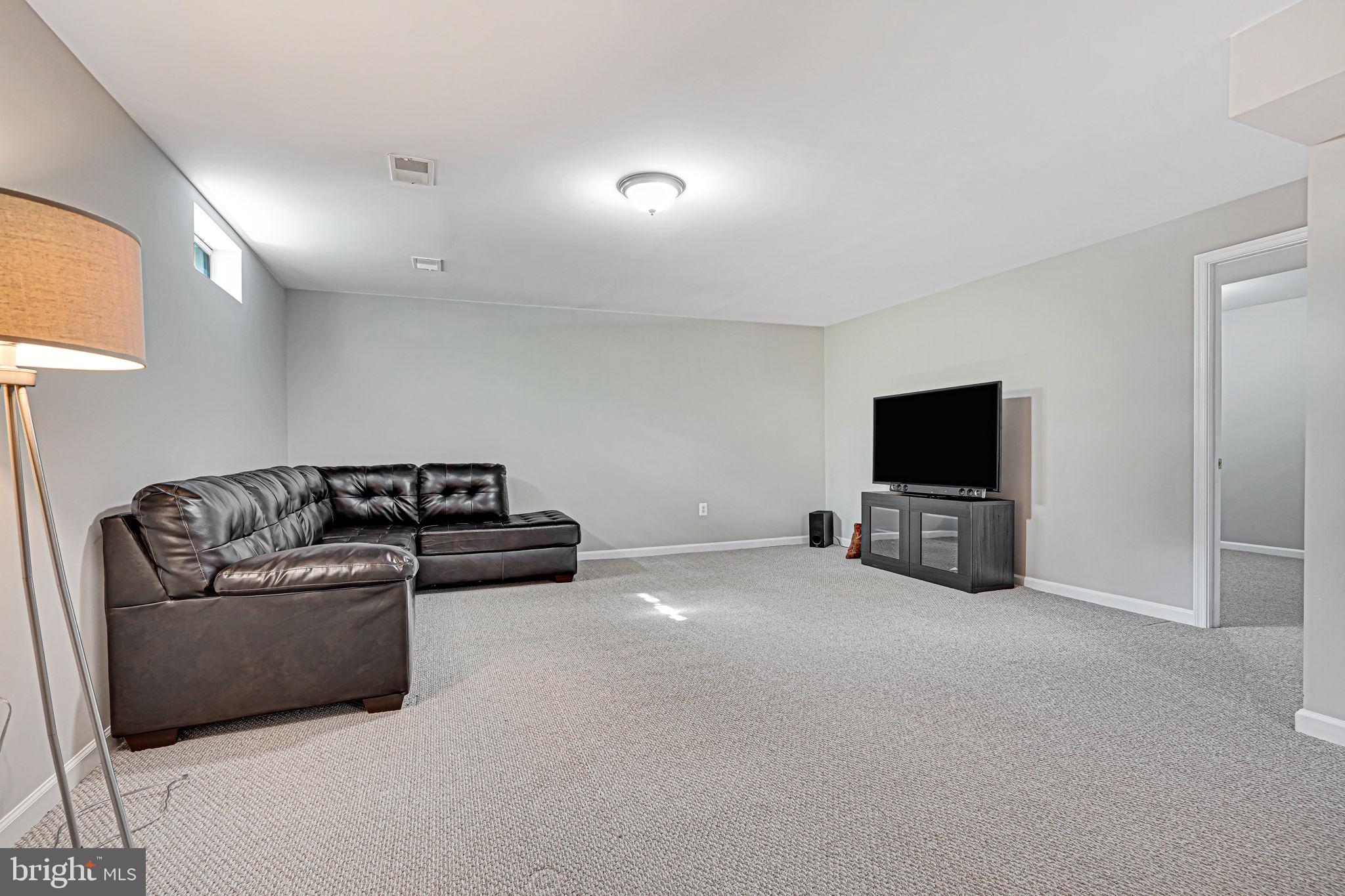 5501 Corbin Hall Ln