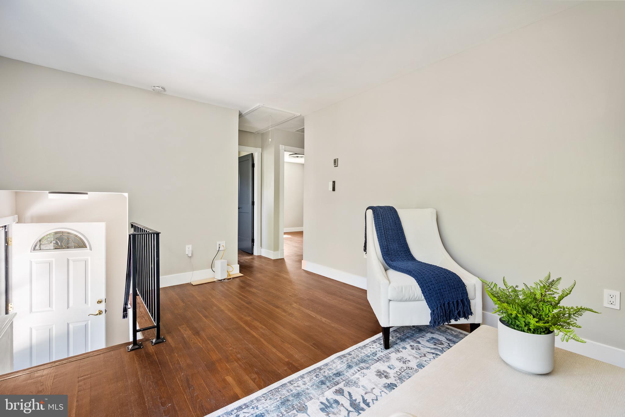 9438 Lafayette Ave