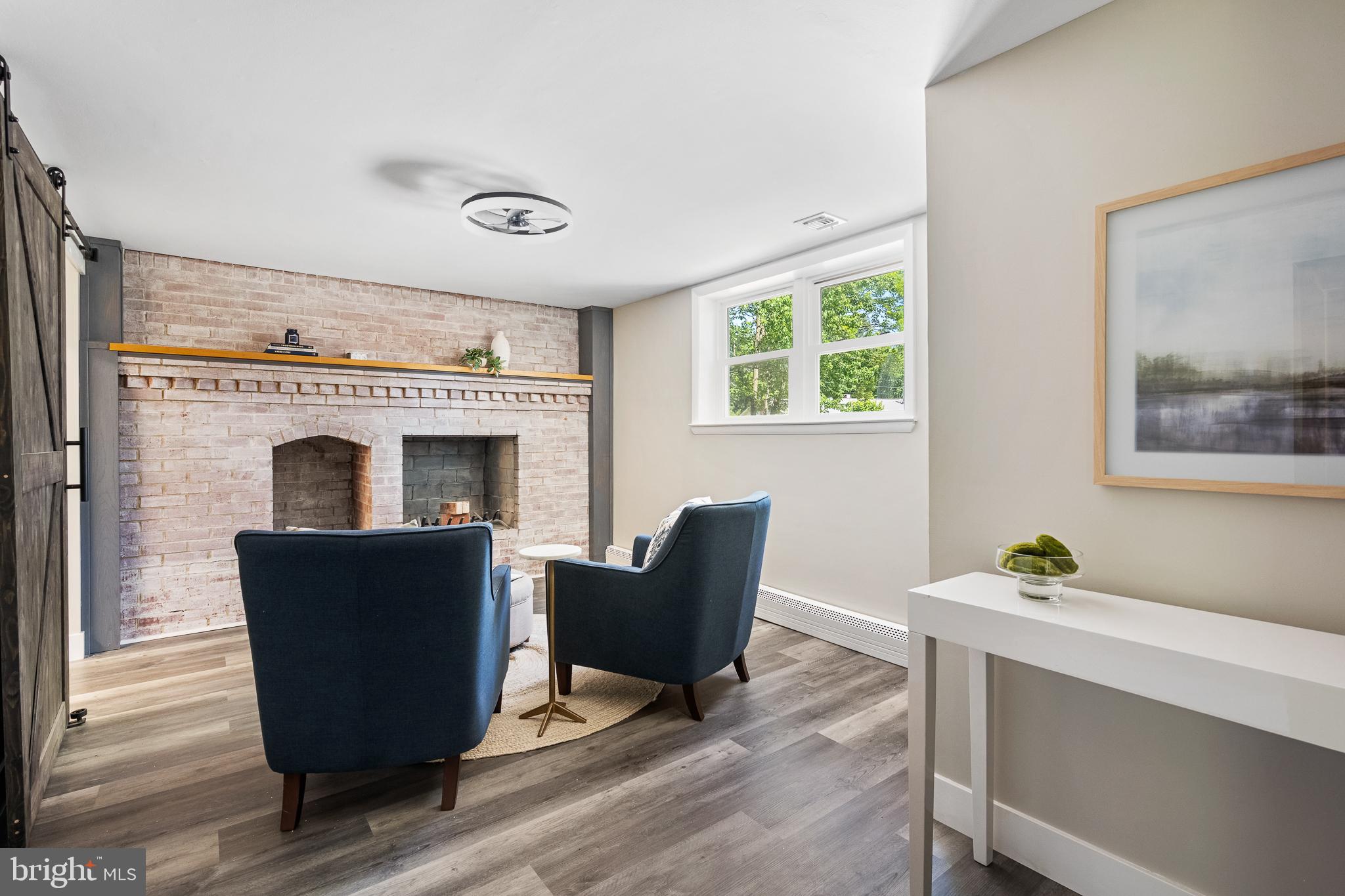 9438 Lafayette Ave