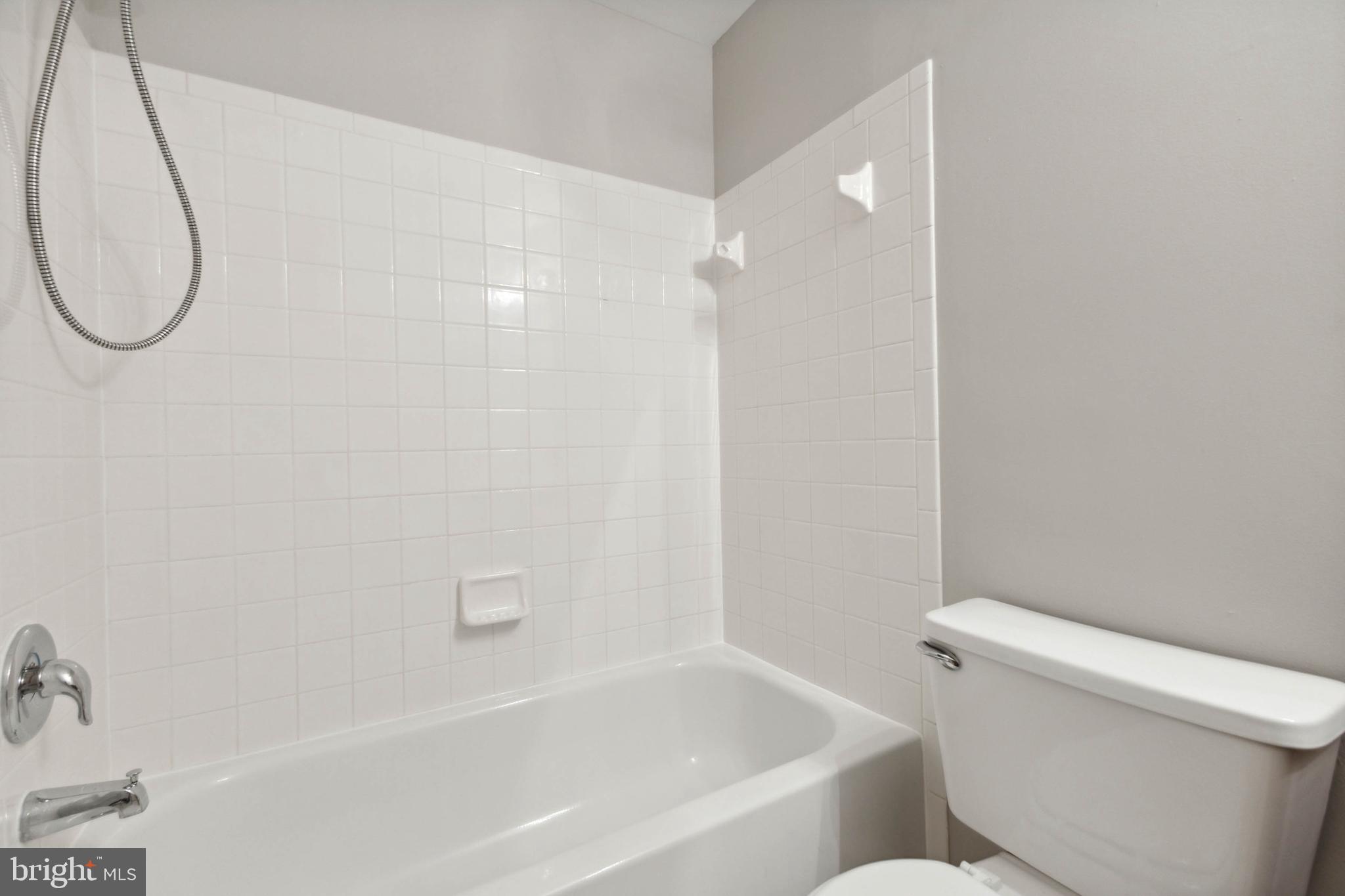 5005 Buena Vista Dr