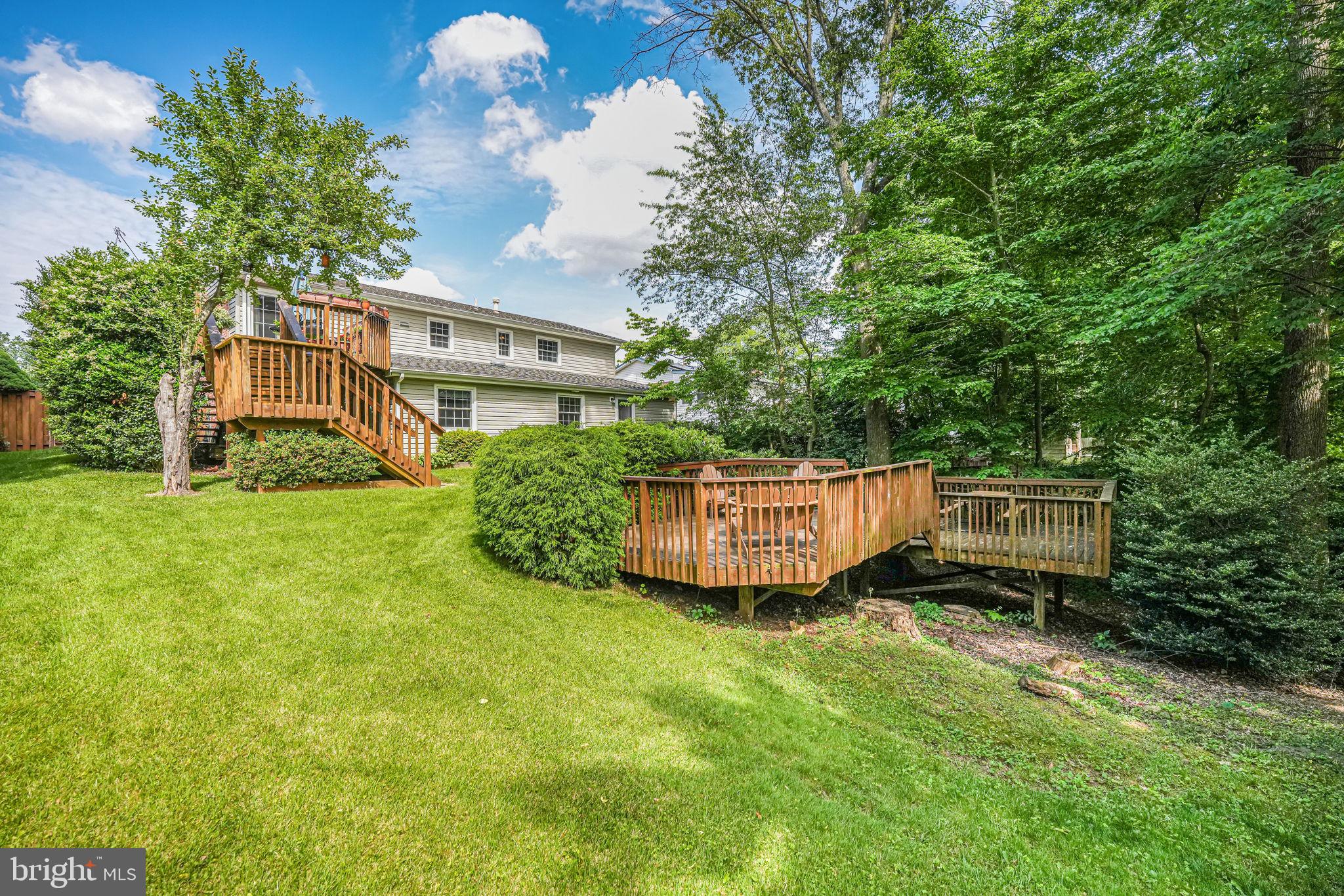 4325 Evergreen Dr
