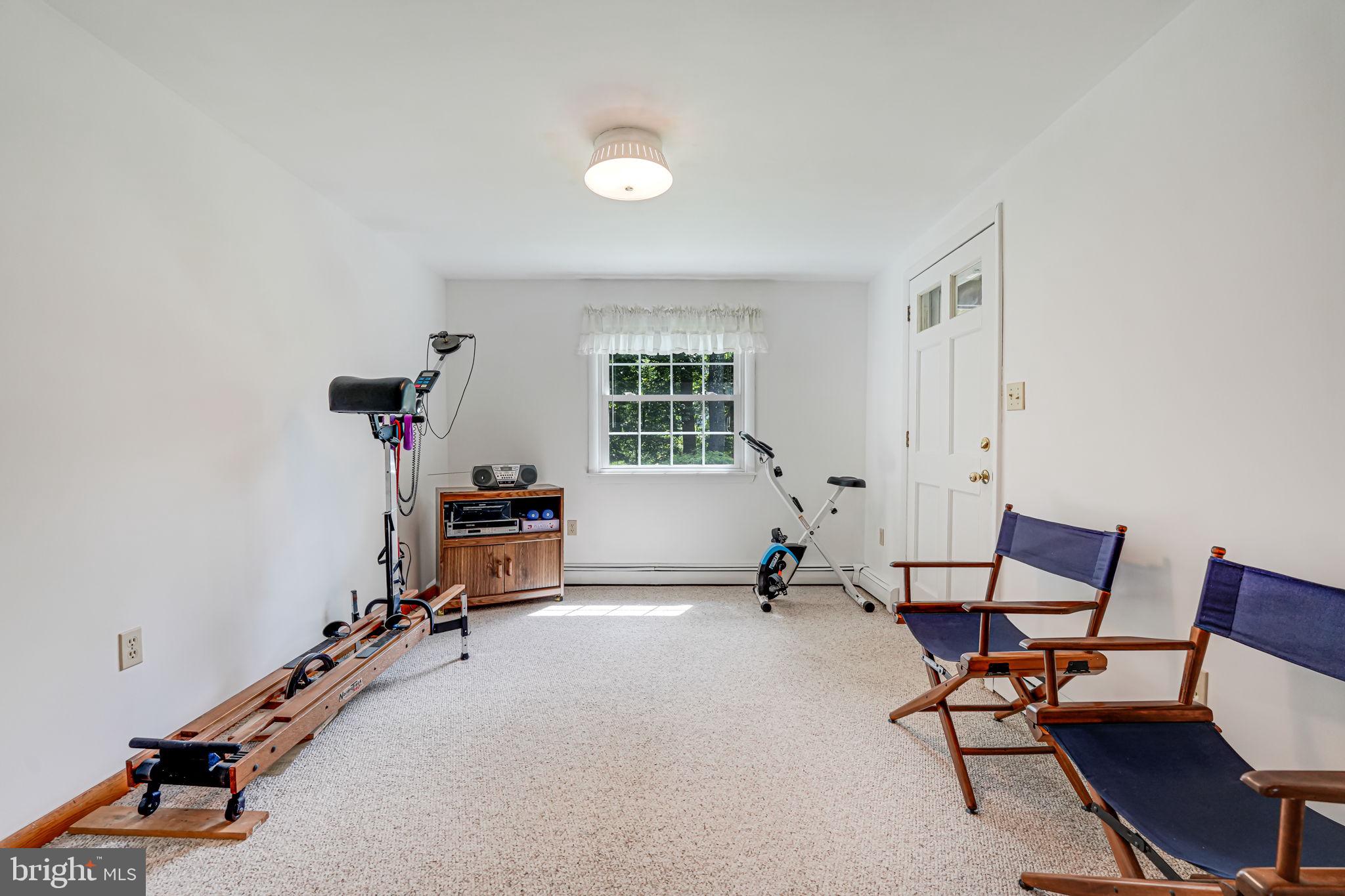 4325 Evergreen Dr