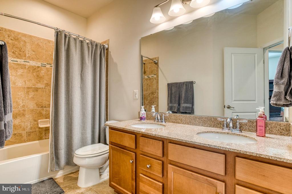 7396 BRUNSON CIRCLE