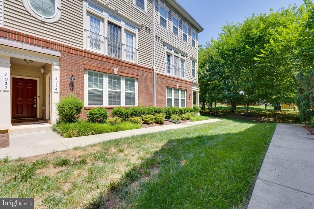 4922 Dane Ridge Cir