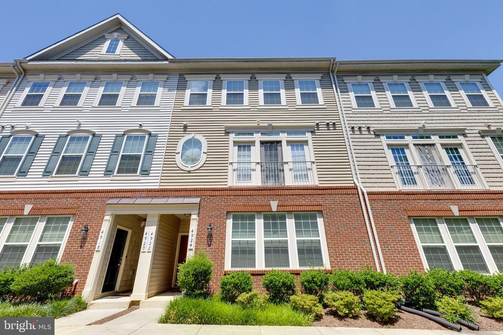 4922 Dane Ridge Cir