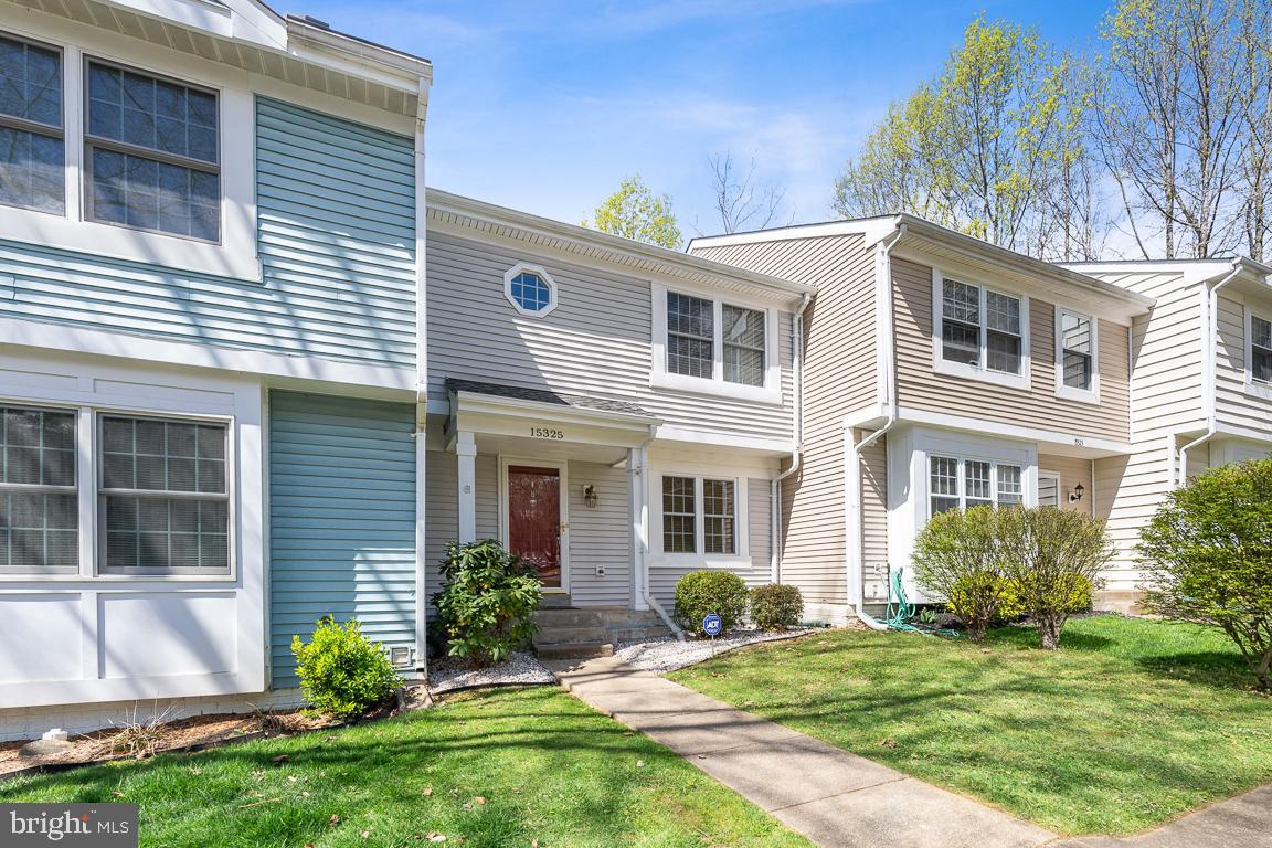 15325 WATERS EDGE CT