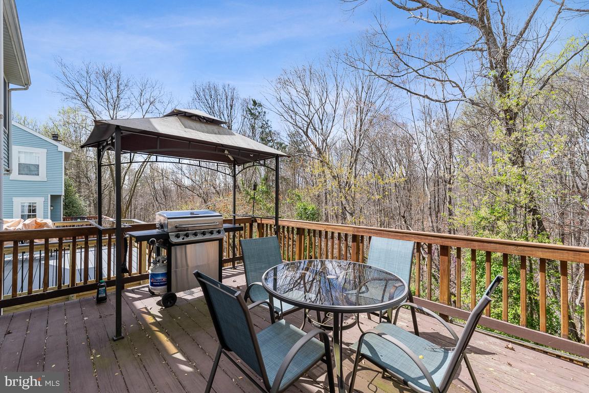 15325 WATERS EDGE CT